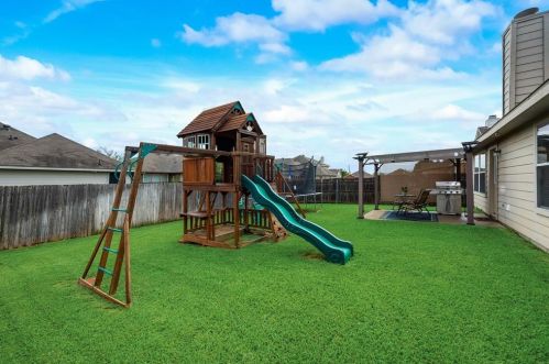 509 Flowering Plum Ln, Fort Worth TX  76140-6558 exterior