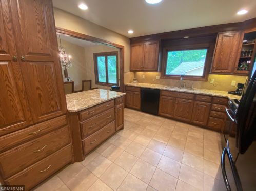 1732 Evergreen Dr, Saint Paul MN  55125-2302 exterior