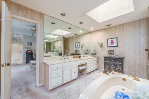 16314 Amberwood Rd, Dallas TX  75248-2814 exterior