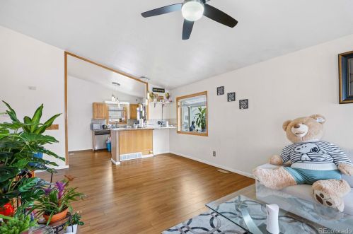 3865 63rd Ave, Arvada CO  80003-6719 exterior