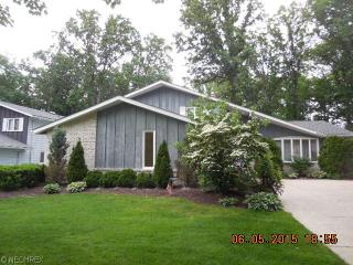 17042 Raccoon Trl, Cleveland, OH 44136-6281