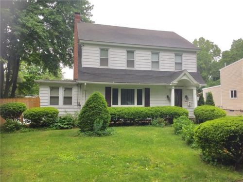 4 Willow St, Norwalk, CT 06851-5832