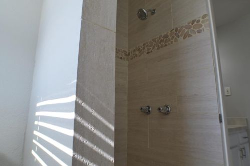 2006 Brentwood Ln, Carrollton TX exterior