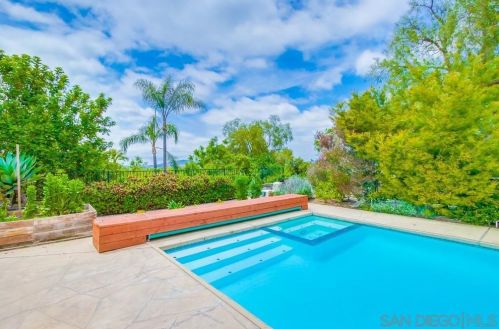 13638 Orchard Gate Rd, Poway, CA 92064-2126