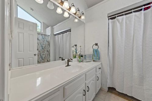 2121 Stradivarius Ln, Carrollton TX 75007-2218 exterior