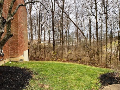9124 Dominion Cir, Cincinnati OH  45249-8401 exterior