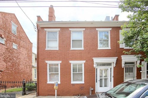 139 Pitt St, Carlisle, PA 17013-2329