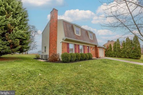 6014 Willow Spring Rd, Harrisburg, PA 17111-4751