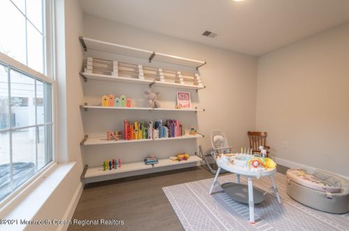 140 Plumstead Dr, East Freehold NJ  07728-9513 exterior