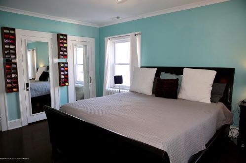 1607 3rd Ave, Tinton Falls NJ 07712-5721 exterior