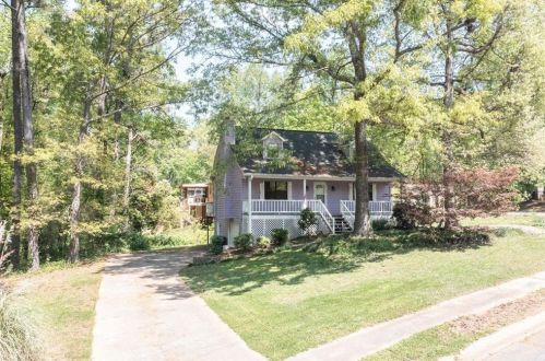2368 Goodwood Dr, Marietta, GA 30064-4334