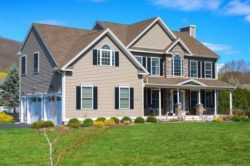 92 Brandywine Pl, Southington CT  06489-4365 exterior