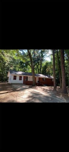 5727 Whispering Pines Rd, Mableton, GA 30126-3223