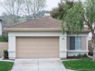 18138 Stonehaven, Salinas, CA 93908-1520
