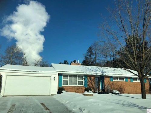 409 Park Ave, Scanlon, MN 55720-1452
