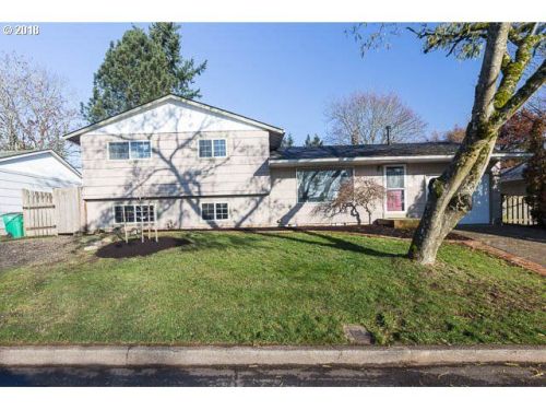 15241 Clay Ct, Portland, OR 97233-3325