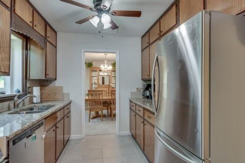 2970 Marlin Cir, Atlanta GA  30341-5118 exterior