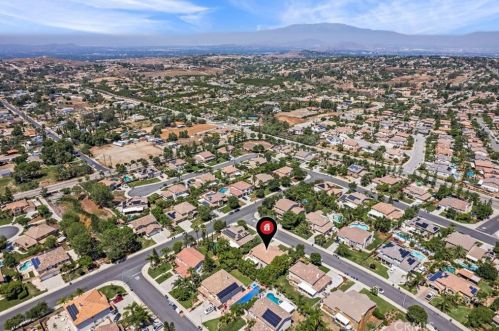 19161 Hitching Post Pl, Riverside CA  92508-7133 exterior