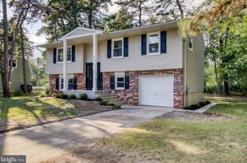 77 Sepulga Dr, Browns Mills, NJ 08015-6612