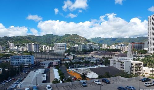1448 Young St, Honolulu HI  96814-1837 exterior