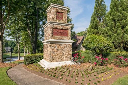 275 Lawrence Pl, Atlanta GA  30349-1068 exterior