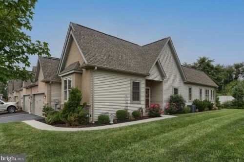 166 Lexington Ct, Harrisburg, PA 17112-4948