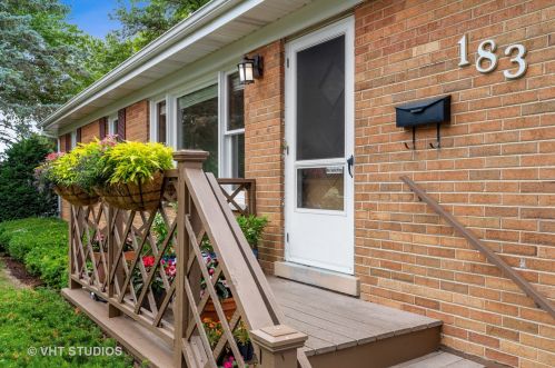 183 Peterson Pkwy, Bull Valley, IL 60014-4205