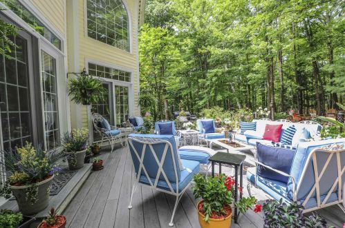 7 Checkerberry Ln, Concord, NH 03301-6940