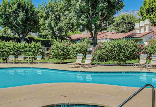 2701 Mesquite Ave, Palm Springs, CA 92264-5058
