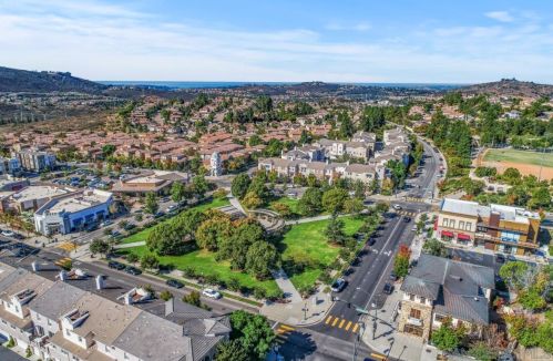 1199 Elfin Forest Rd, San Marcos CA  92078-1077 exterior