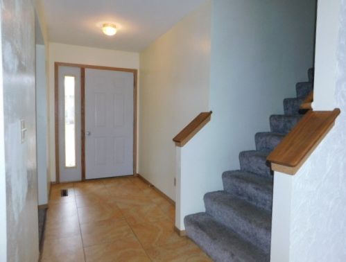 3945 Old Gate Rd, Rockford, IL 61109-7300