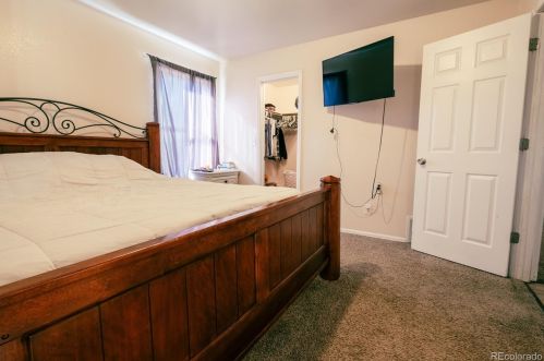 3721 Riverside Pkwy, Greeley CO  80620-2801 exterior