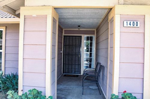 1400 July Ct, Modesto, CA 95358-6601