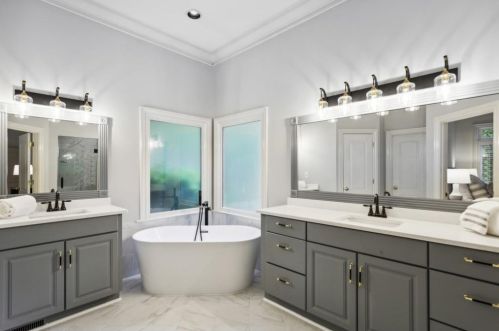 33 Habersham Cove Dr, Atlanta GA  30305-5402 exterior
