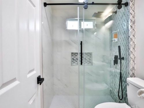 9682 Kennelly Ln, Anaheim CA  92804-5339 exterior