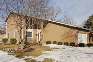 1128 Thackeray Dr, Palatine, IL 60067-2752