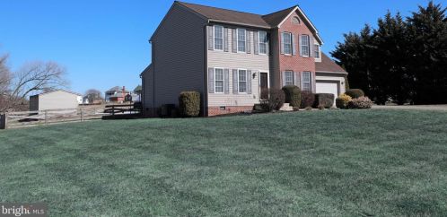 13524 Wellspring Dr, Hagerstown, MD 21740-9102