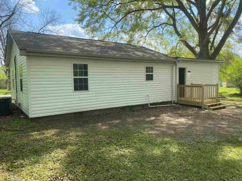 18 Bell St, Temple, GA 30179-3843
