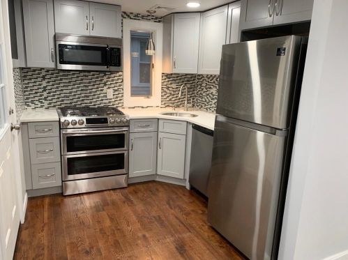 138 Mohawk Ave, Warwick, RI 02889-9431