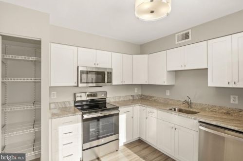 3330 Leisure World Blvd, Silver Spring, MD 20906-5622