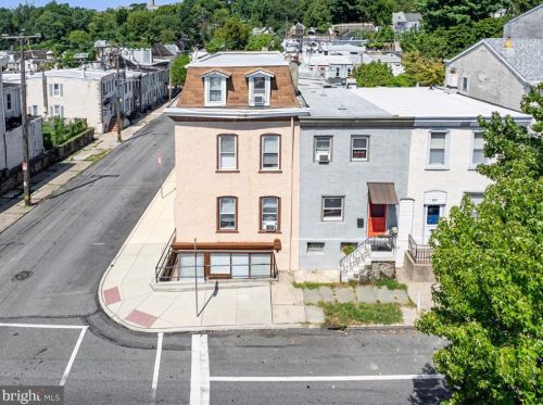 440 Leverington Ave, Philadelphia, PA 19128-3326