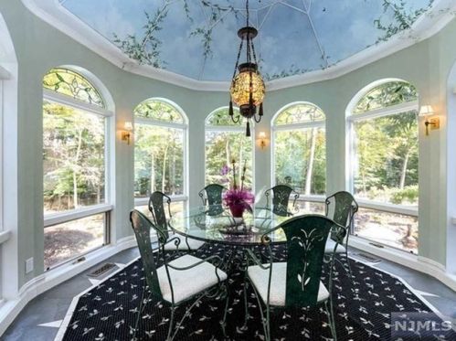 33 Gristmill Ln, Upper Saddle River, NJ 07458-1316