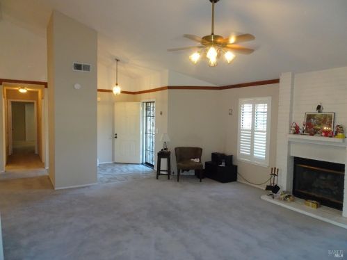 195 Bighorn Ct, Vacaville CA  95687-3438 exterior