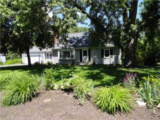100 Granby Rd, Granby, CT 06035-1605
