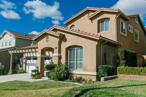34296 Forest Oaks Dr, Yucaipa, CA 92399-6929