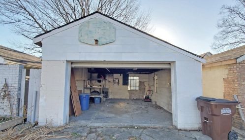 121 Forrer St, Cincinnati OH 45215-3049 exterior