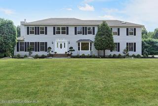 3 Clarendon Ct, Holmdel Village, NJ 07733-2406