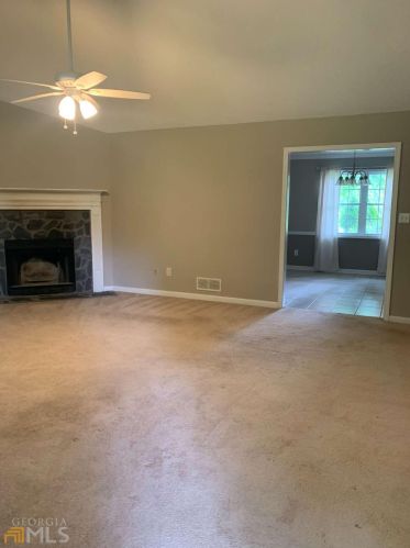 551 Moccasin Gap Rd, Jackson, GA 30233-2852