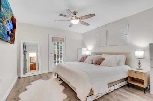 1201 Country Park Dr, Smyrna GA  30080-8226 exterior