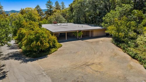 353 Laurel St, Willits, CA 95490-3703